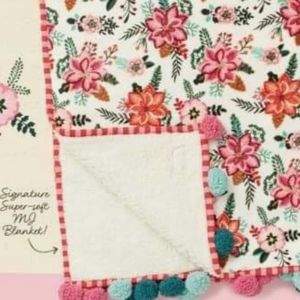 Matilda Jane all snuggled up. MAKE OFFER!